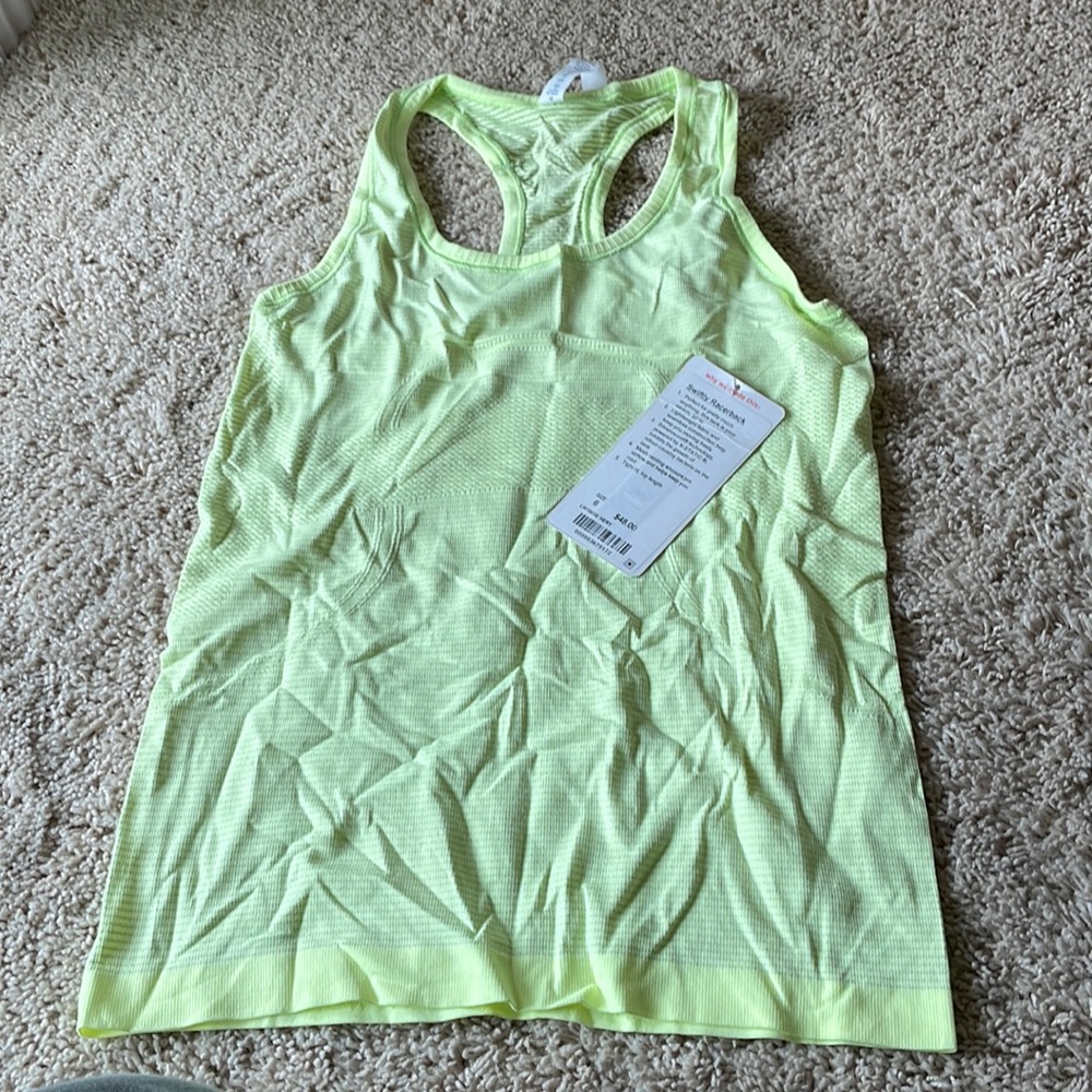 Lululemon swiftly racer back size 6